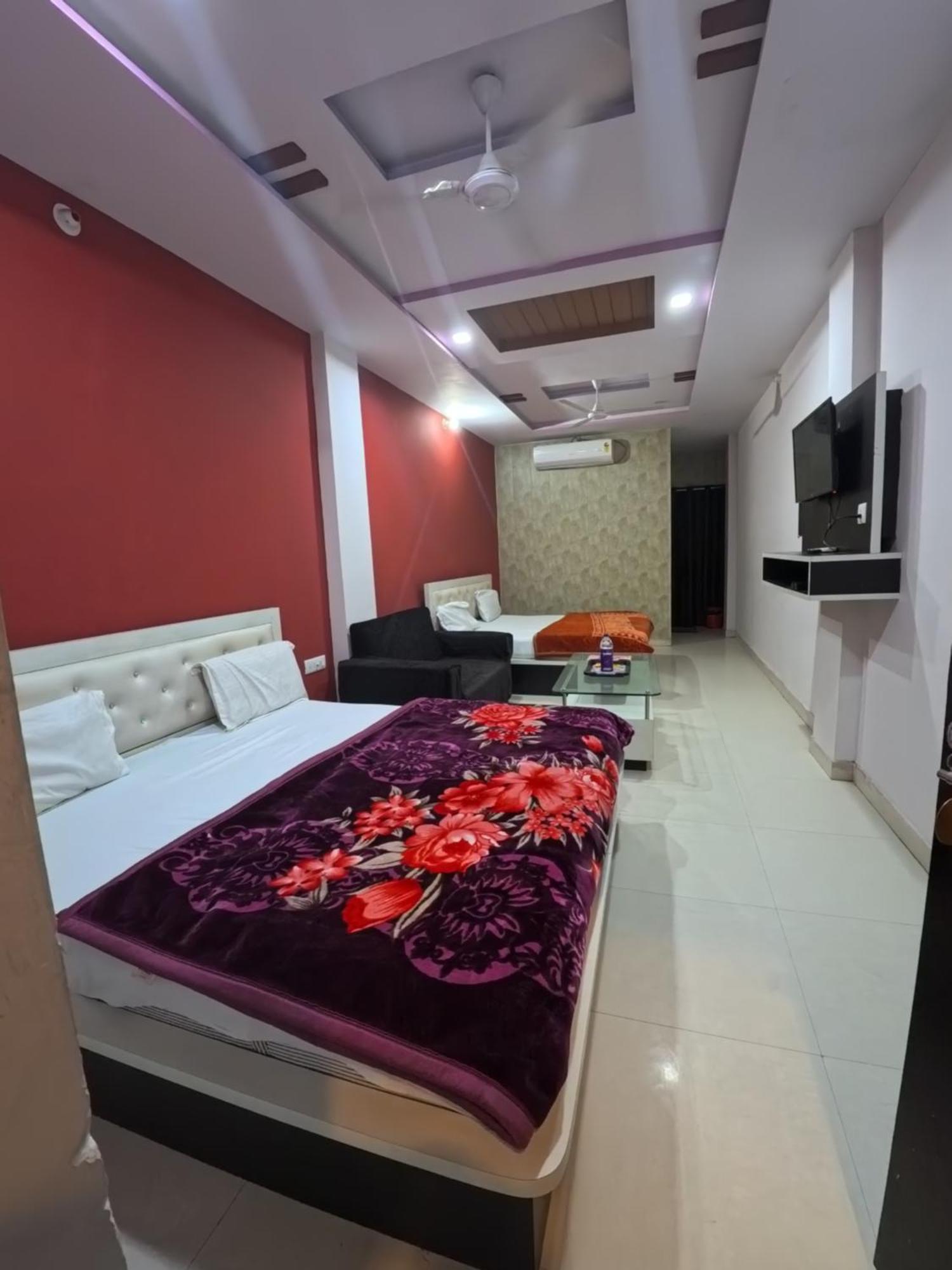 Hotel Aapno Shyam And Restaurant Khātu Exterior photo